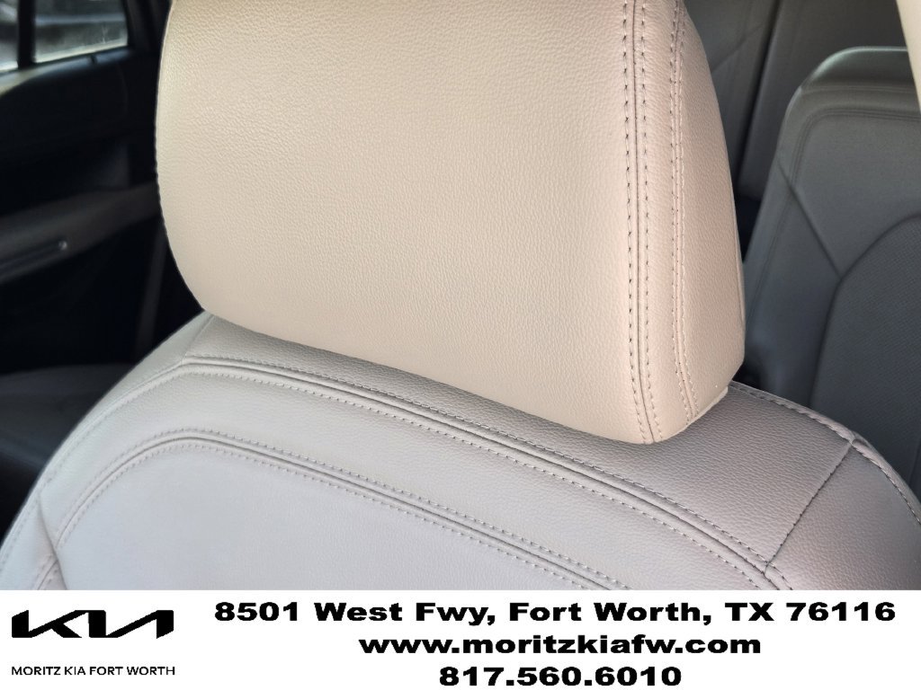 Used 2024 Ford Expedition Limited AWD/4WD image 15