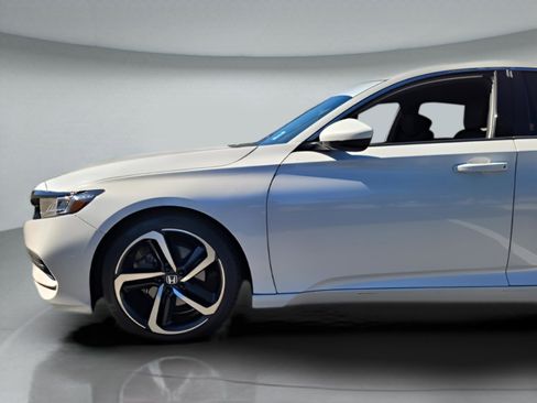 Used 2020 Honda Accord Sport image 34