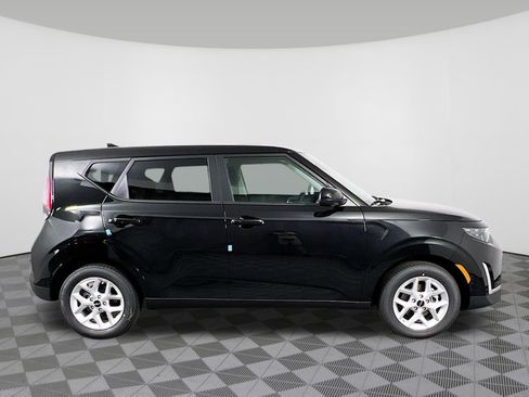New 2025 Kia Soul S image 31
