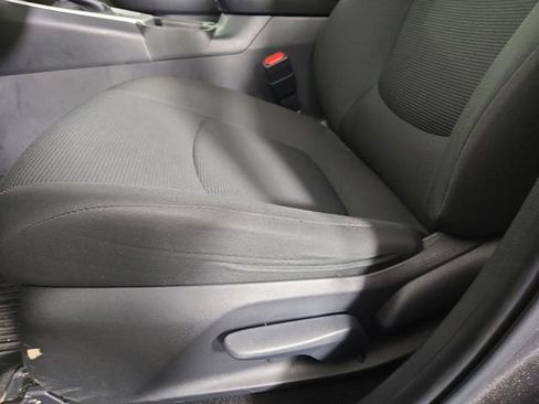 Used 2024 Toyota RAV4 LE image 28