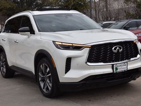 Used 2023 INFINITI QX60 Luxe w/ Vision Package image 4