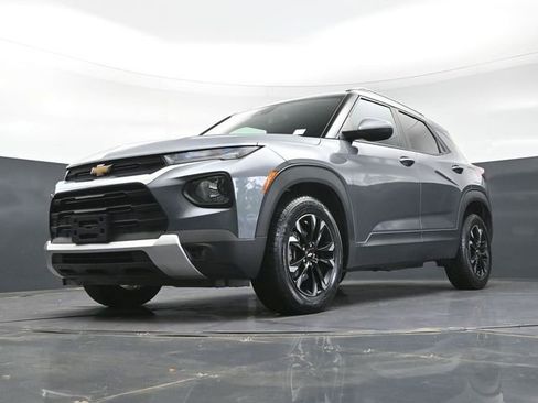 Used 2022 Chevrolet TrailBlazer LT FWD image 32