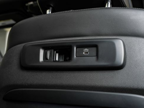 Used 2022 BMW X5 xDrive40i w/ M Sport Package AWD/4WD image 48