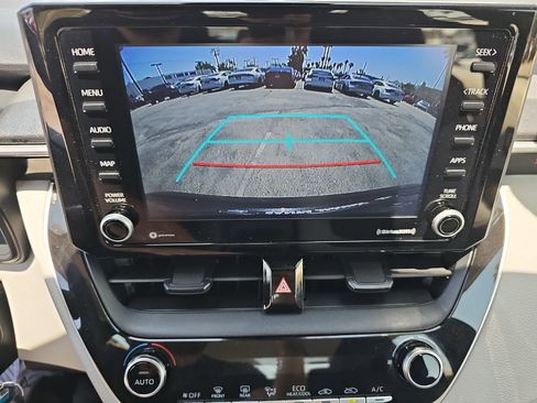 Used 2022 Toyota Corolla LE w/ Carpet Mat Package (TMS) FWD image 21