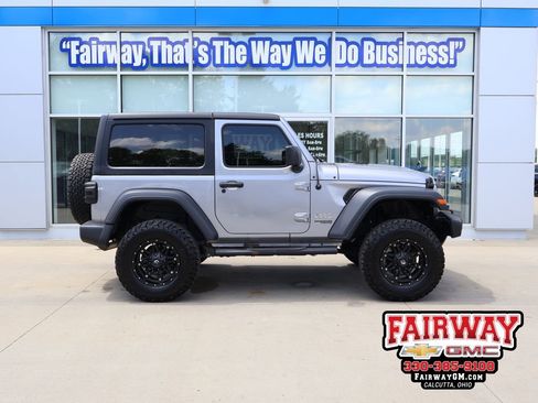 Used 2018 Jeep Wrangler Sport AWD/4WD image 1