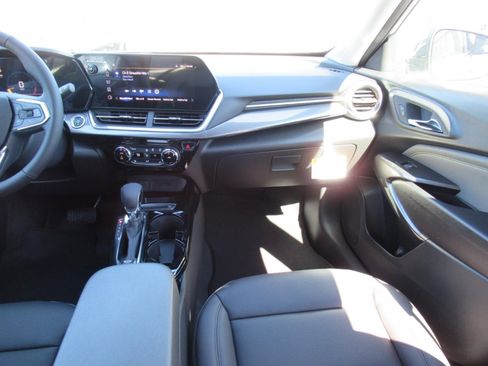 New 2026 Chevrolet Trax ACTIV w/ Driver Confidence Package FWD image 14