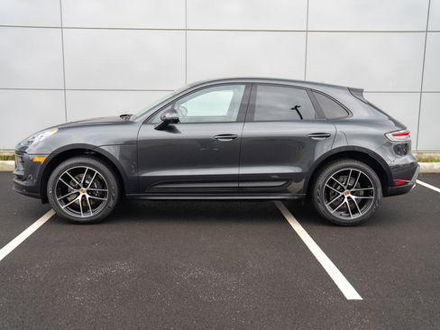 New 2026 Porsche Macan AWD/4WD image 2