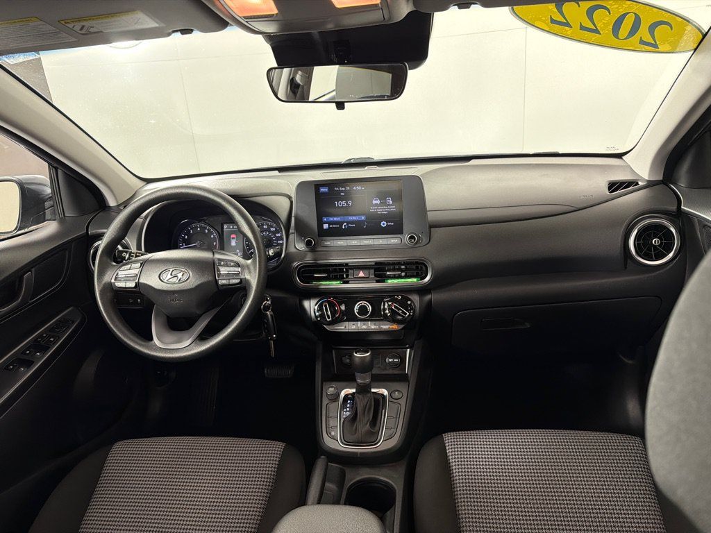 Used 2022 Hyundai Kona SE AWD/4WD image 25