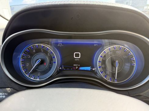 Used 2015 Chrysler 300 Limited w/ 300 Premium Group image 20