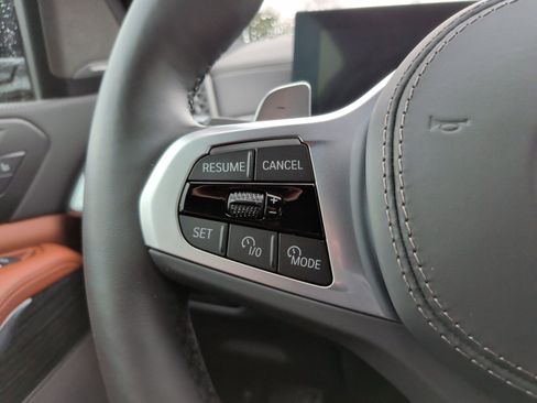 Used 2025 BMW X5 xDrive40i w/ Executive Package image 24