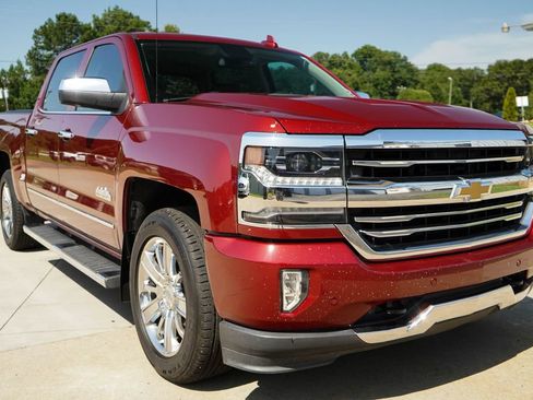 Used 2018 Chevrolet Silverado 1500 High Country AWD/4WD image 37