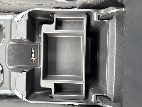 Used 2025 Chevrolet Silverado 1500 LT image 11