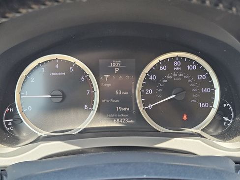 Used 2016 Lexus IS 200t RWD image 11