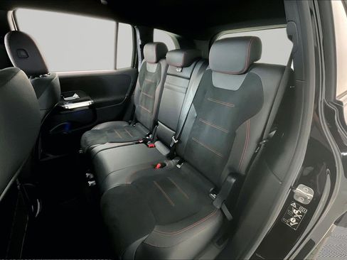 Certified 2024 Mercedes-Benz GLB 250 image 22