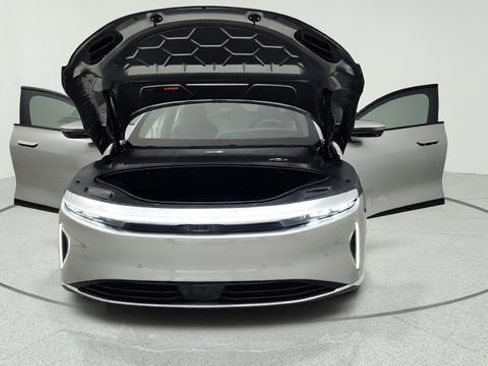 Used 2023 Lucid Air Touring AWD/4WD image 12