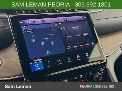 New 2025 Jeep Grand Cherokee Summit w/ Obsidian Package image 15