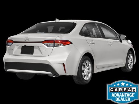 Used 2020 Toyota Corolla LE w/ LE Premium Package FWD image 2