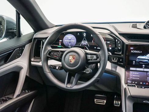 New 2026 Porsche Cayenne Electric Coupe AWD/4WD image 21