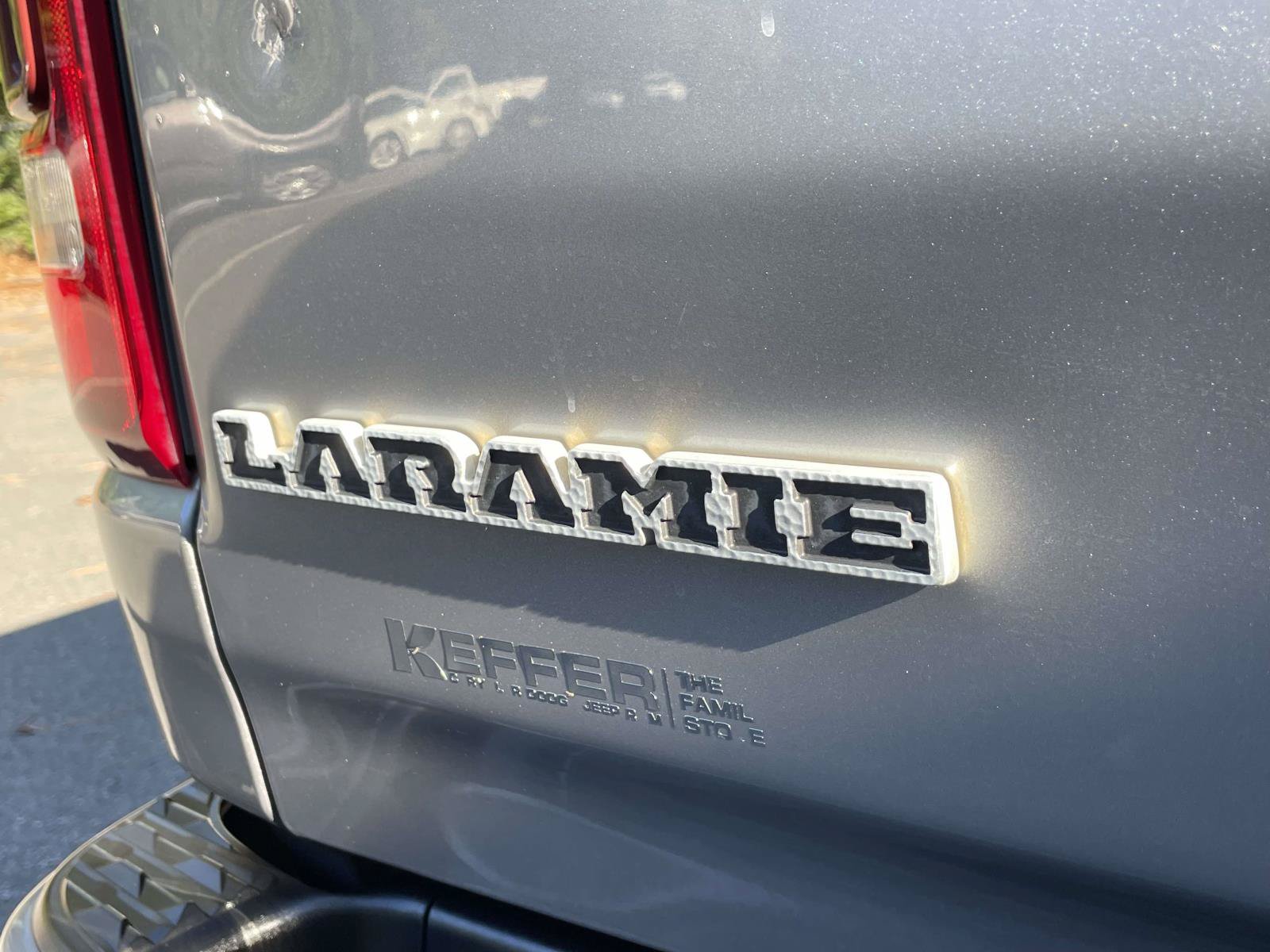Used 2020 RAM 1500 Laramie w/ Sport Appearance Package AWD/4WD image 9