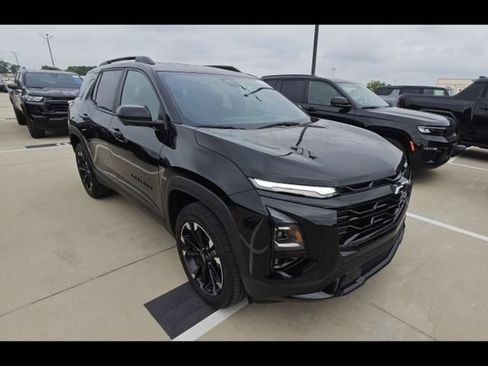 Certified 2025 Chevrolet Equinox RS w/ Safety and Technology Package AWD/4WD image 4