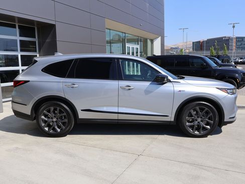 Used 2022 Acura MDX A-Spec AWD/4WD image 4