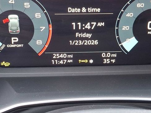 Used 2025 Audi Q3 2.0T Premium w/ Convenience Package image 13