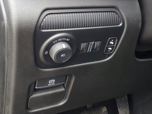 Used 2024 Jeep Wagoneer Series II AWD/4WD image 11