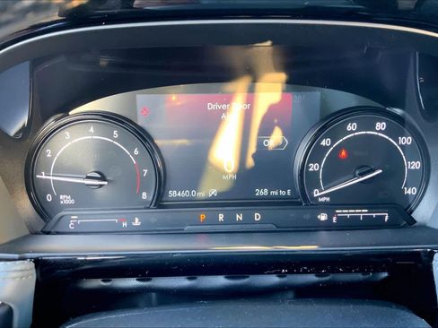 Used 2021 Lincoln Corsair AWD w/ Premium Package image 25