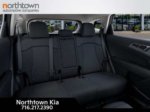 New 2026 Kia Sportage LX FWD image 17