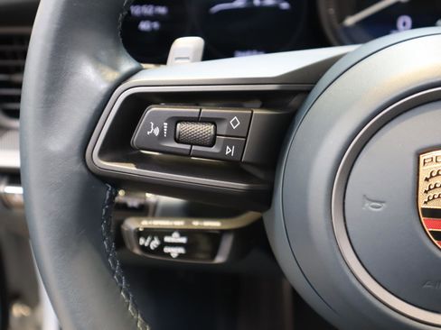 Used 2021 Porsche 911 Carrera S image 25