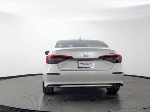 Used 2022 Honda Civic Sport image 7