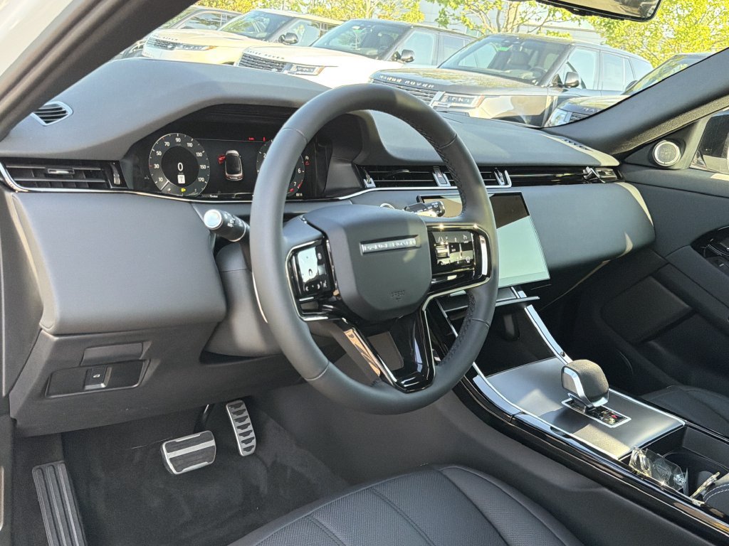 New 2026 Land Rover Range Rover Evoque Hoxton AWD/4WD image 10