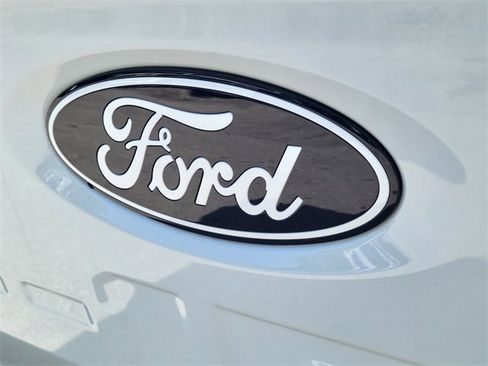 New 2025 Ford F150 Lightning Flash image 5