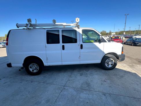 Used 2012 Chevrolet Express 2500 w/ Cold Climate Package image 4