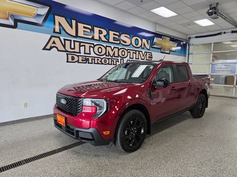 Used 2026 Ford Maverick Lariat w/ Black Appearance Package AWD/4WD image 1