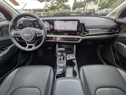 Certified 2025 Kia Sportage EX FWD image 16