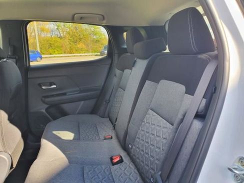 New 2026 Nissan Kicks SV image 13