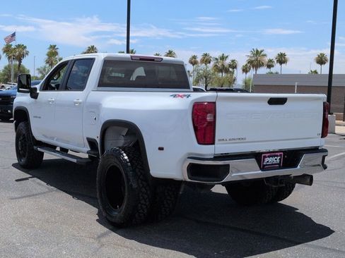 Used 2023 Chevrolet Silverado 3500 LT AWD/4WD image 6