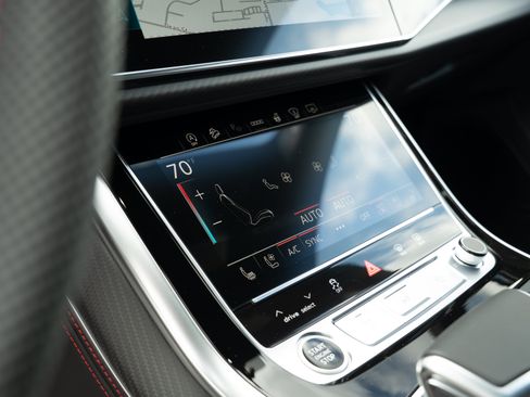New 2026 Audi Q7 3.0T Prestige AWD/4WD image 16