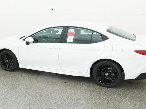 New 2026 Toyota Camry SE image 37