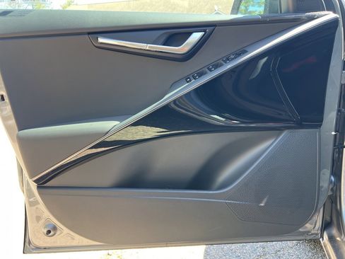 New 2025 Kia Niro EX w/ EX Cold Weather Package image 8