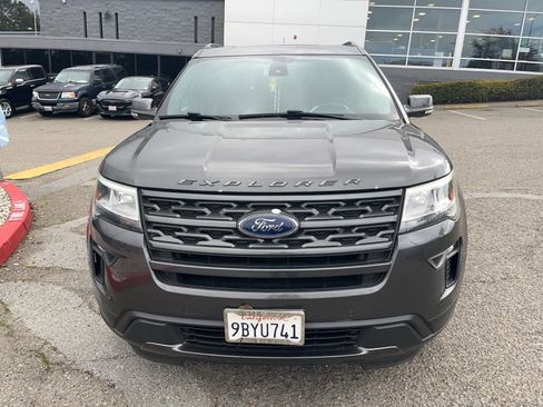 Used 2019 Ford Explorer XLT w/ Equipment Group 202A image 2