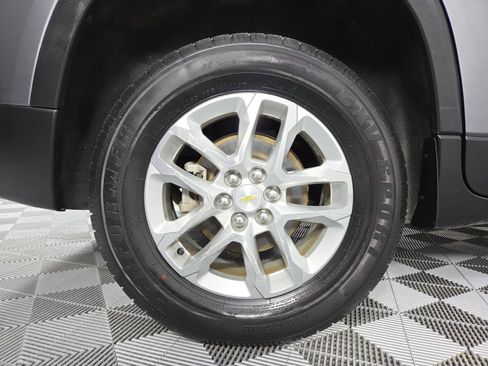 Used 2018 Chevrolet Traverse LT FWD image 10