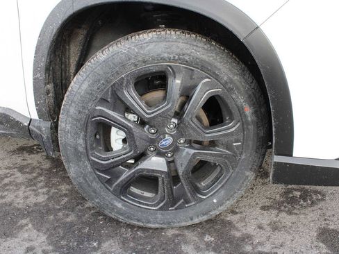 New 2025 Subaru Ascent Bronze Edition image 14