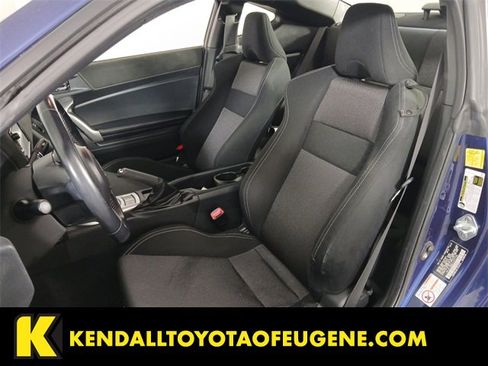 Used 2018 Toyota 86 image 17