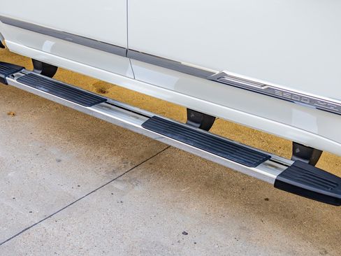 Used 2024 Chevrolet Silverado 3500 High Country w/ High Country Premium Package image 13