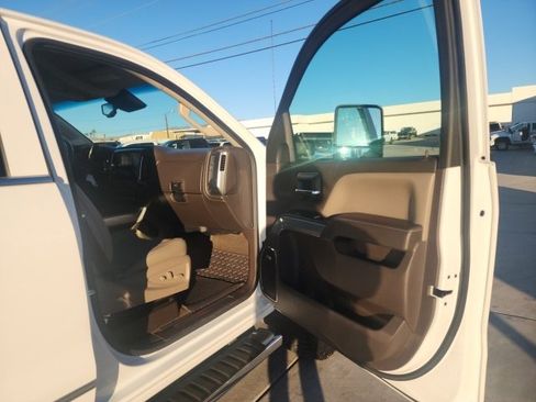 Used 2017 Chevrolet Silverado 2500 LTZ w/ Duramax Plus Package image 31