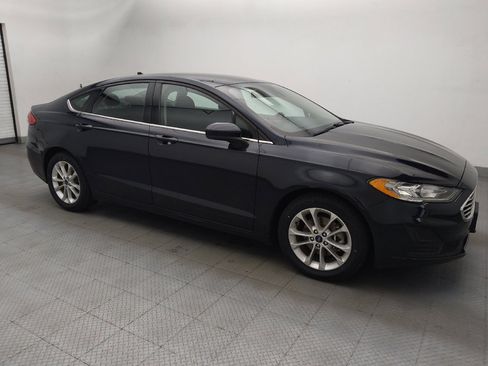 Used 2020 Ford Fusion SE FWD image 11