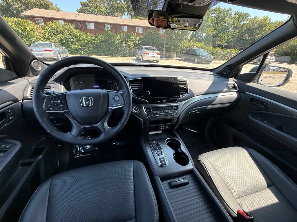 Used 2023 Honda Passport EX-L image 15