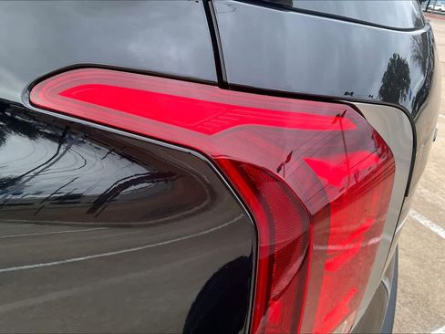 Used 2024 Hyundai Palisade SEL FWD image 25